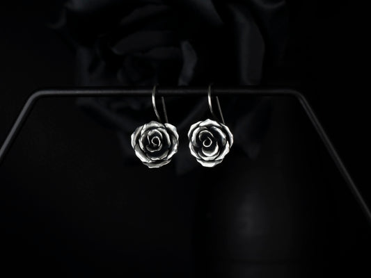 EKRJ819_Blooming Rose One-of-a kind Handmade Silver Earrings
