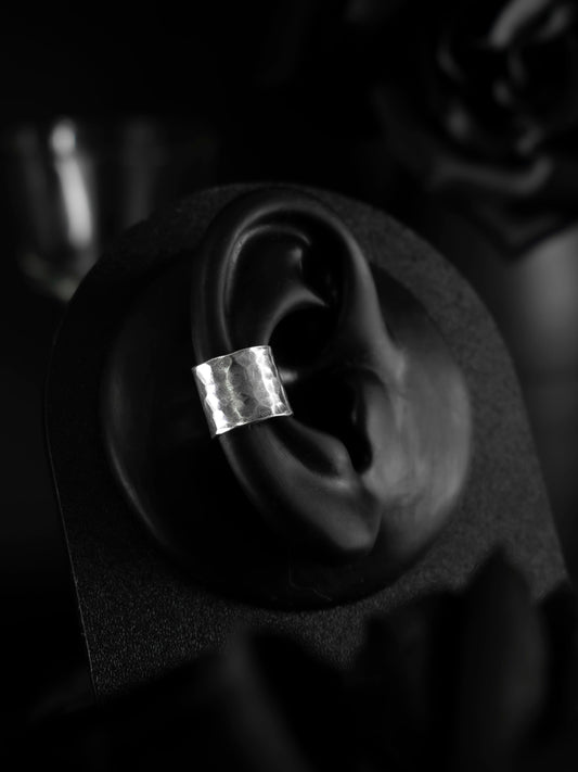 EKRJ832 Wide Hammered 10mm Sterling Silver Ear Cuff / No piercing needed