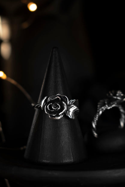 EKRJ917 Blooming Rose Silver Ring