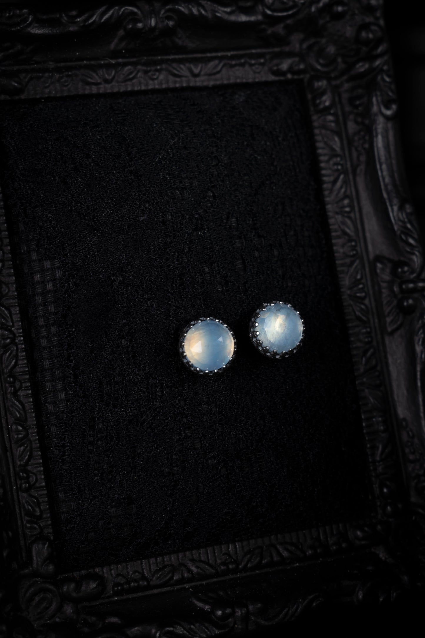 EKRJ949 Natural Aquamarine Minimalist Stud Silver Earrings