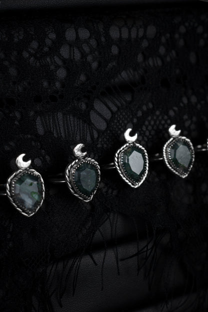 EKRJ956_ Moon & Moss Agate Silver Rings